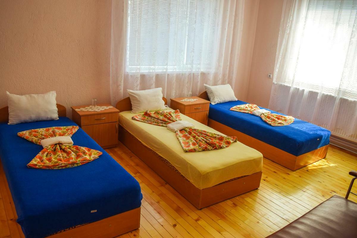 Velkovski Guest House Hisarya Exterior photo
